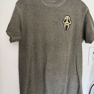 Ghost Face Graphic T-Shirt Size Small